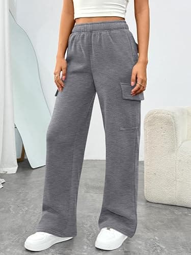 Trendy Queen Women's Cargo Sweatpants, Wide Leg Workwear Pants with Pockets & Elastic Waist, Casual Joggers for Travel thumbnail 2