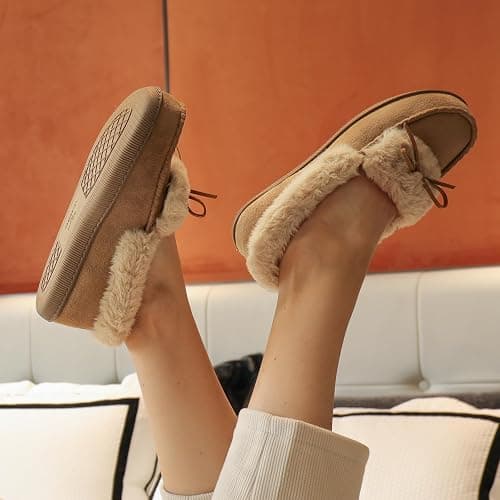 RockDove Women's Faux Fur Lined Micro Suede Moccasin Slipper thumbnail 4