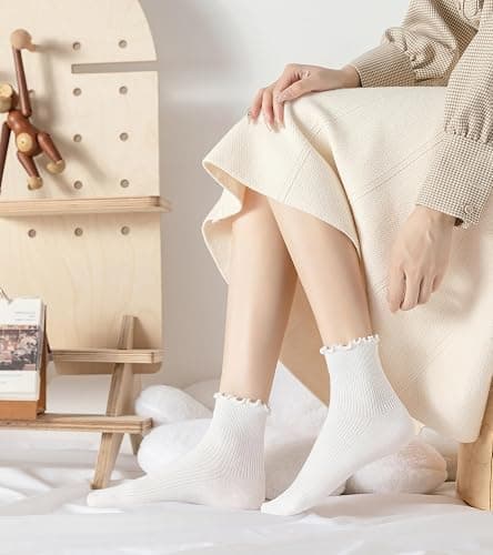 Ruffled Crew Socks  thumbnail 3