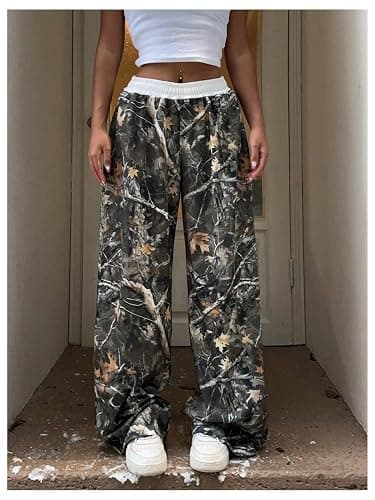 SOLY HUX Women's Camo Pants Elastic Waist Baggy Wide Leg Y2k Sweatpants with Pockets thumbnail 5