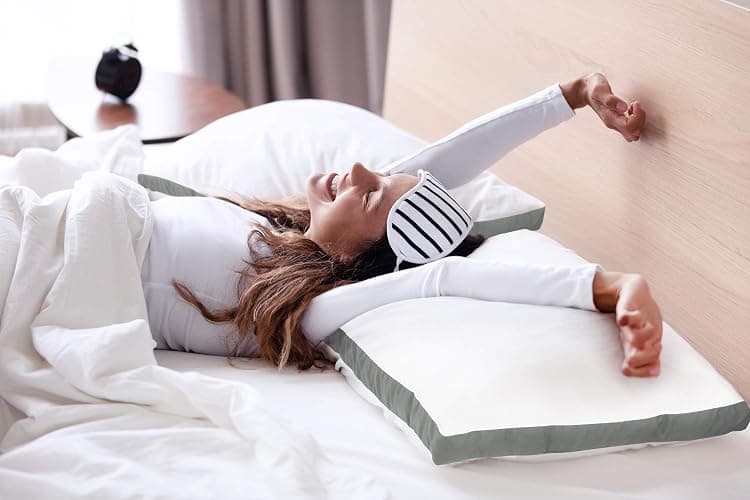 Utopia Bedding Bed Pillows for Sleeping Queen Size (Grey), Set of 2, Cooling Hotel Quality, Gusseted Pillow for Back, Stomach or Side Sleepers thumbnail 8