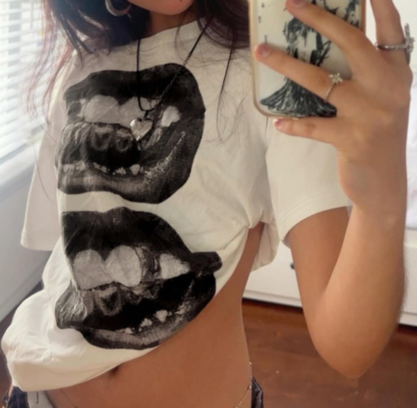 Off The Shoulder Cute Shirts for Women Oversized Tshirt Y2k Graphic Tee Lips Print Baggy Shirts Vintage Tops thumbnail 3