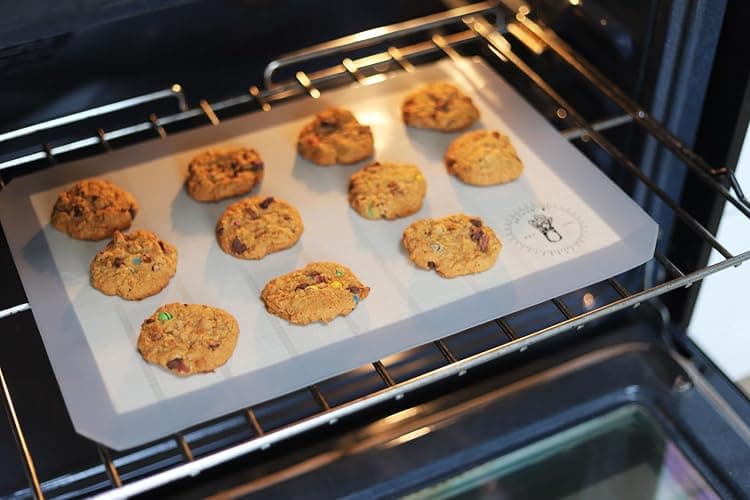 Silicone Baking Mats, Half Size Baking Sheet Liners, Pack Of 4, Oven Safe, (11.5 X 16.5), Non-Stick, Silicone Baking Sheet Liner, Perfect For Baking Macarons Cookies And Cakes thumbnail 7