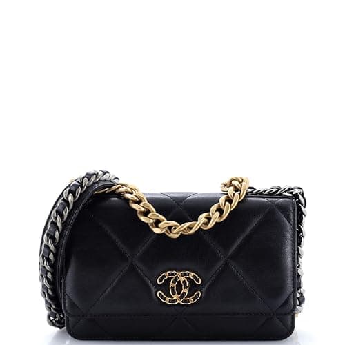 Chanel, Pre-Loved 19 Wallet on Chain Quilted Lambskin, Black - Image 1