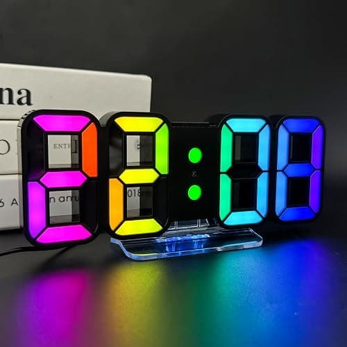 Seutgjie Horloge Murale Numérique Digitale Réveil Lumineux LED 14 RGB Couleur 12/24 Heures Mode Veille avec Télécommande Décoration Bureau Gaming Chevet Noir - Image 1