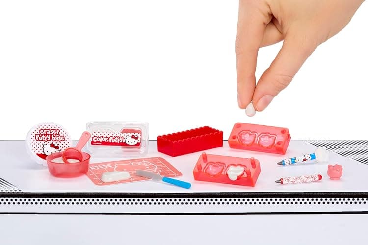 MGA's Miniverse Make It Mini Hello Kitty and Friends Series 3 Mini Collectibles, Sanrio, Retro Stationery Replicas, Crafts, DIY, 8+ thumbnail 2