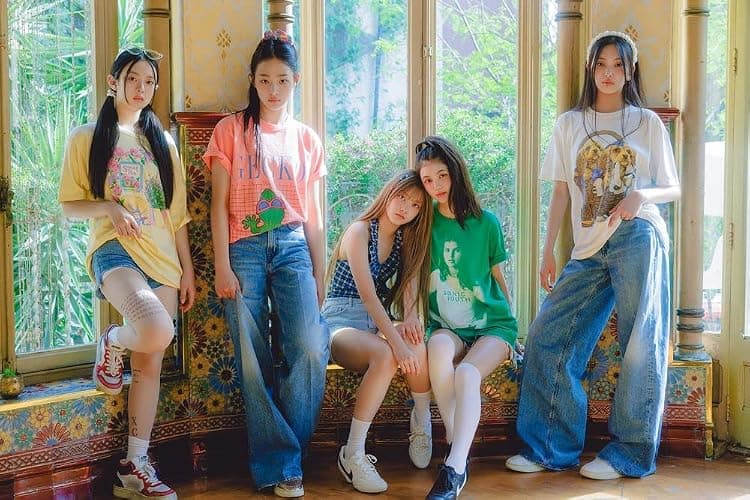 DREAMUS NewJeans New Jeans 1st EP Album Bluebook Version CD+Mini Poster On Pack+Log Book+Pin-up Book+Phoning Manual Book+ID Card+Sticker Pack+Photocard+Tracking Sealed (NEWJEANS Version) thumbnail 5