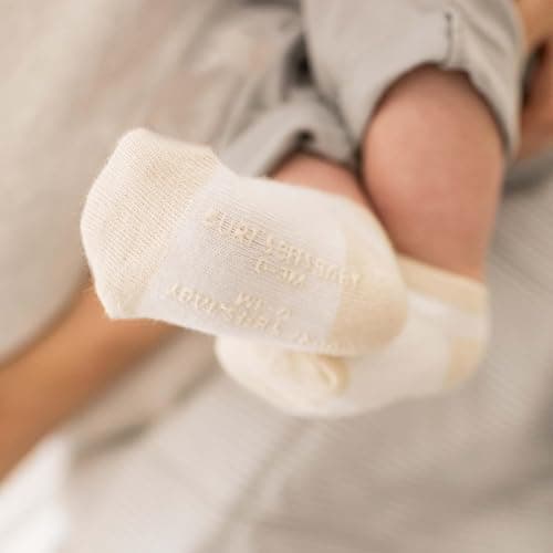 Burt's Bees Baby Unisex Baby Socks Ankle or Crew Height Made with Soft Organic Cotton, 6 Packs with Non-Slip Grips for Babies thumbnail 4