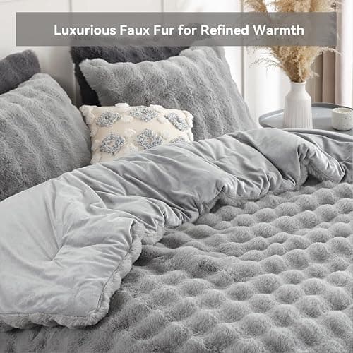 YIKUSH Light Gray Comforter Set Full – Ultra Soft & Warm Faux Fur Comforter for Winter, Elegant Fluffy Cream Comforter with Pillowcases, Cozy Gray Full Bedding Set thumbnail 3