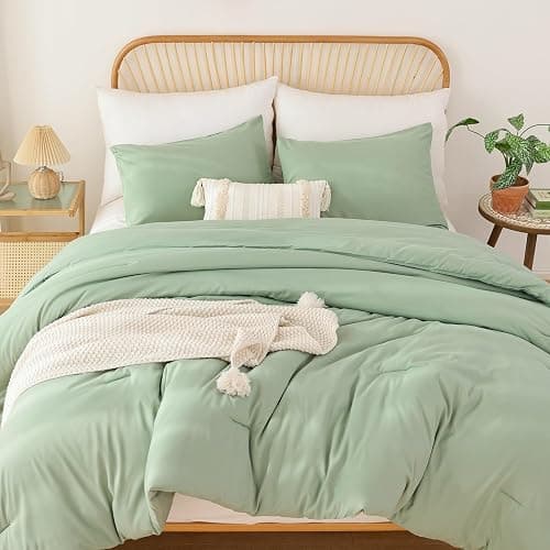 ROSGONIA Sage Green Twin/Twin XL Comforter Set for College Girls Boys, 1 Sage Comforter & 1 Pillowcase, Lightweight Kids Comforter Sets Dorm Bedding - Image 1