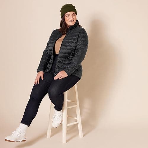 Amazon Essentials Women's Lightweight Long-Sleeve Water-Resistant Packable Puffer Jacket (Available in Plus Size) thumbnail 8