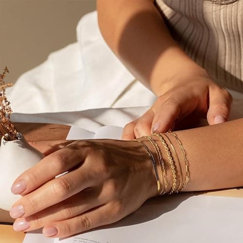 6-stückiges Set goldfarbene 14K Edelstahlarmbänder für Frauen - Charm-Armbänder, wasserdicht, hochwertiger Schmuck thumbnail 5