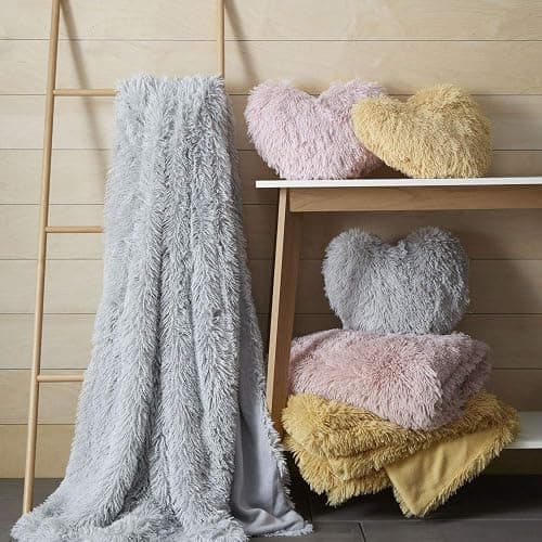 Catherine Lansfield Cuddly Deep Pile Faux Fur Heart Shaped Cushion Blush Pink thumbnail 2