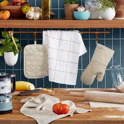 KITCHENAID Quilted Cotton Terry Cloth Oven Mitt, Pot Holder, Kitchen Towel 4-Pack Set, Heat Resistant, Silicone Grip, 16"x26", 7"x13" & 7"x10", Milkshake thumbnail 2