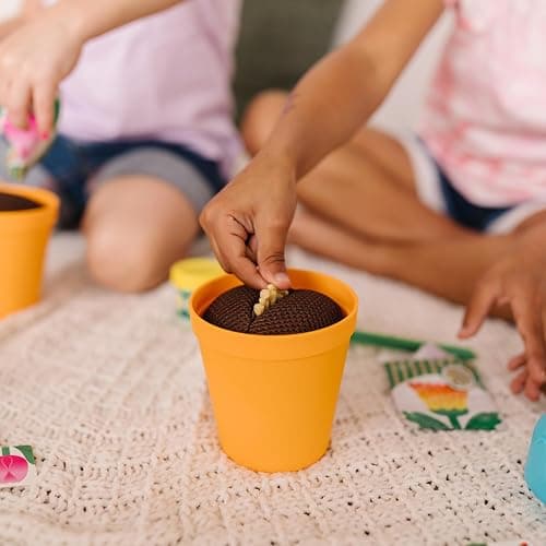 Melissa & Doug Let’s Explore Flower Gardening Play Set with Color-Changing Flowers (16 Pieces) thumbnail 9