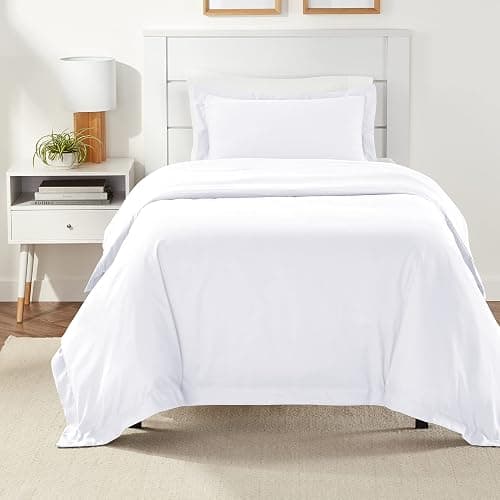 Amazon Basics Lightweight 2 Piece Microfiber Duvet Cover Set with Zipper Closure, Twin/Twin XL, Bright White, Solid - Image 1