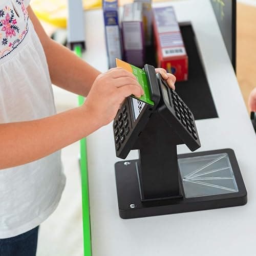 Teamson Kids Cashier Austin Interactive Wooden Play Market Stand with Lights and Sounds, Manual Conveyor Belt, Register and Display Spaces, Green and White Décor on Natural Wood | Manual Conveyor Belt, Scanner, Display Shelves, Green and Natural, Educational Toys for Toddlers Ages +3 thumbnail 7