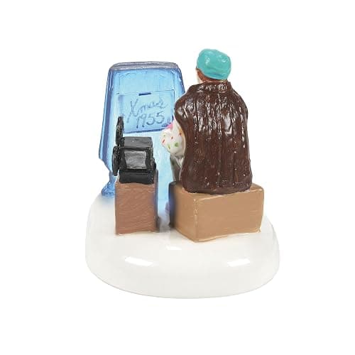 Department 56 Snow Village Accessories National Lampoon's Christmas Vacation Attic Christmas Memories Lit Figurine, 2.6 Inch, Multicolor thumbnail 5