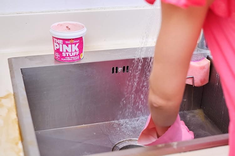Stardrops The Pink Stuff Cleaning Paste 500g, Multi Purpose Cleaner for Kitchen, Bathroom, Tiles, Glass, Shower, Oven, Sink, Stainless Steel, Removes Grease, Grime & Stains thumbnail 11
