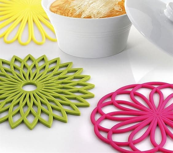 ME.FAN Silicone Trivet Mat - Kitchen Hot Pads for Pots & Dish - Insulated Teapot Trivet - Flexible, Durable, Non-Slip Large Coasters 3 Set Olive Green thumbnail 2