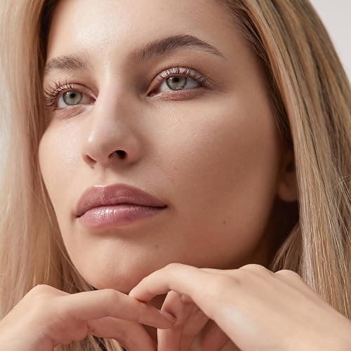 Summer Fridays Sheer Skin Tint - Skin Tint with Hyaluronic Acid - Helps Diminish Uneven Skin Tone - Sheer to Light Coverage - Shade 2 - Light with Cool Undertones (1 Fl Oz) thumbnail 4