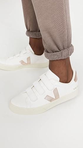 Veja Women's Recife Logo Sneakers thumbnail 2