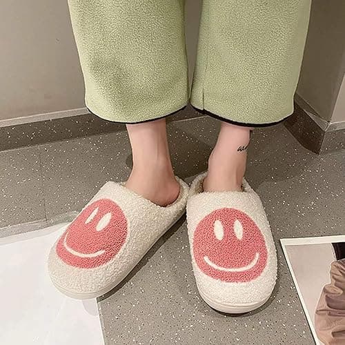 LINWIND Fuzzy Slippers for Women Men, Cute Retro Fluffy Happy Face House Slippers, Plush Memory Foam Slippers for Women Indoor and Outdoor Cozy Trendy Slip-On Shoes thumbnail 2