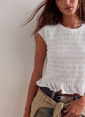 Womens Summer Top Cap Sleeve Smocked Shirts Ruffle Hem Going Out Tops Shirred Tank Crop Tee Y2K Outfits thumbnail 4