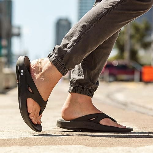 OOFOS OOriginal Recovery Sandal - Women’s and Men’s thumbnail 2