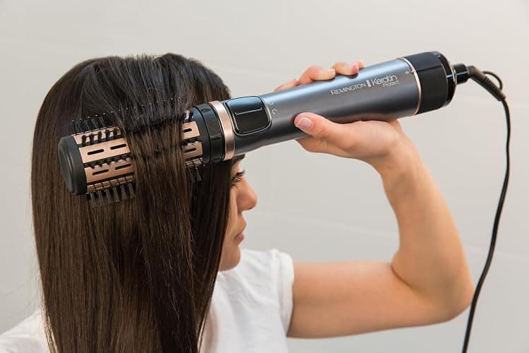 Remington Brosse Soufflante Rotative automatique [Soin kératine & huile d'amande] Keratin Protect (1000W, Céramique, Température variable, 3 accessoires: 2 brosses rondes 40 & 50mm + de Volume) AS8811 thumbnail 8