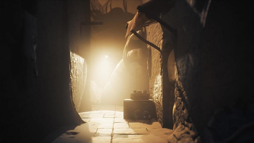 Little Nightmares III Nintendo Switch Standard Edition thumbnail 6