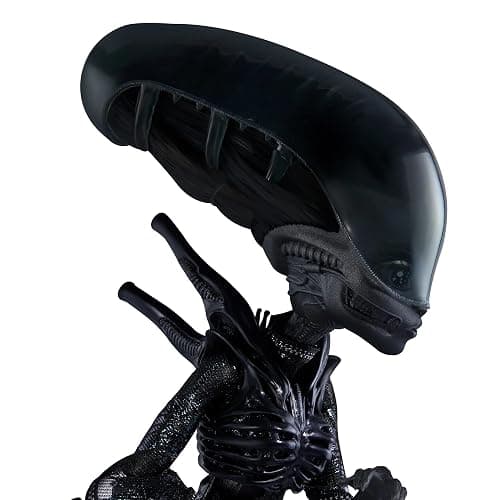 Monster High Skullector Alien Doll – Limited Edition Mattel Collectible with Metallic Outfit & Certificate of Authenticity thumbnail 2