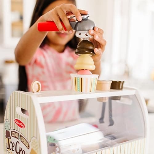 Melissa & Doug Wooden Scoop & Serve Ice Cream Counter thumbnail 2