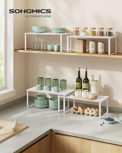 SONGMICS Organizzatori da Cucina, Set di 4 Scaffali da Banco, Portaoggetti per Armadietto, Impilabile, Espandibile, Metallo e Legno Ingegnerizzato, Bianco Nuvola e Bianco Neve KCS028W01 thumbnail 2