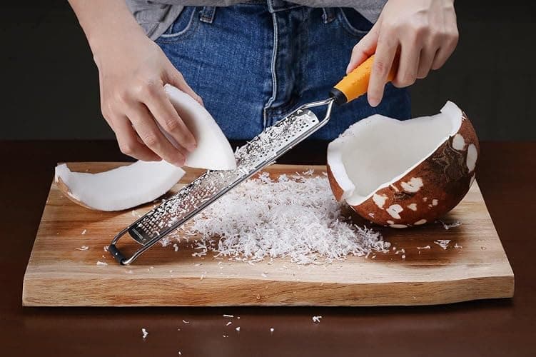 Deiss PRO Lemon Zester & Heavy Duty Cheese Grater & Vegetable Grater - Parmesan Cheese Lemon, Garlic, Nutmeg, Chocolate, Fruits, Vegetables, Ginger Grater - Cheese Shredder & Stainless Steel Grater thumbnail 9