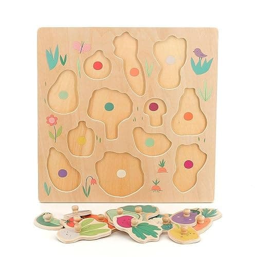 Vilac - Encastrement en Bois Les Légumes du Jardin - 2 Ans+, Multicouleur | Formes à associer et manipuler | développe la motricité fine et la reconnaissance | pièces illustrées | idée cadeau ludique thumbnail 7