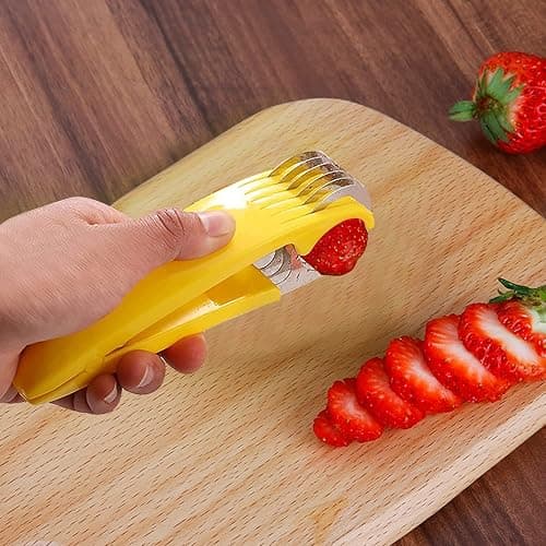 Guyuyii Banana Slicer - Quick and Safe Banana Cutter for Even Slices, Easy Kitchen Gadget for Kids and Adults, Perfect for Snacks, Fruit Salads, Desserts and Meal Prep thumbnail 2