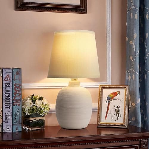 Aigostar Keramik-Tischlampe mit Elegantem Design, Nachttischlampe mit Stoffschirm, E14 Fassung, Kabelschalter, für Schlafzimmer, Wohnzimmer, Geschenk - H31cm (Aprikosenfarbe) thumbnail 6