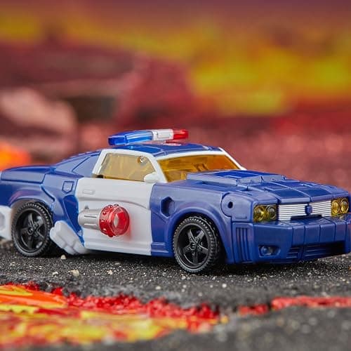 Transformers Legacy United Deluxe Class Rescue Bots Universe Autobot Chase, 5.5-inch Converting Action Figure, 8+ | Transformers Legacy United 6 Inch Action Figure Deluxe Class (2024 Wave 1) - Chase thumbnail 2