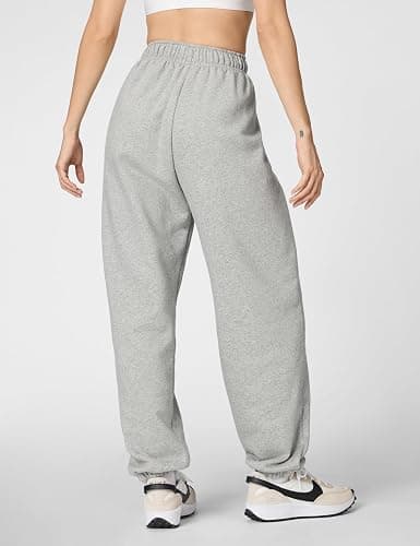 Nike Women's Sportswear Club Fleece Mid-Rise Oversized Sweatpants thumbnail 4