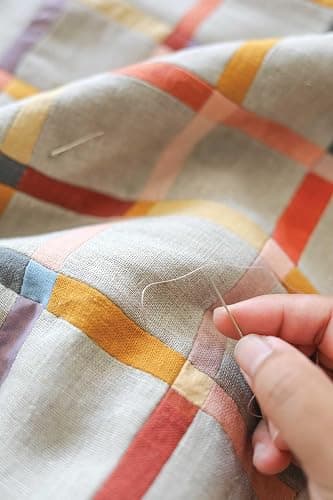 Contemporary Patchwork: Techniques in Colour, Surface Design & Sewing thumbnail 5