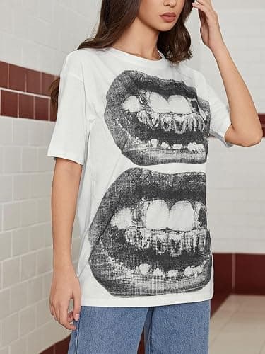 Verdusa Women's Lips Print Graphic Tees Y2k T Shirts Summer Crew Neck Vintage Going Out Tops thumbnail 3