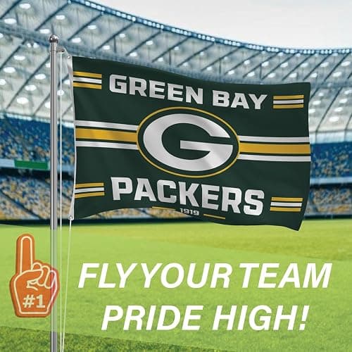 NFL Green Bay Packers Vintage Flag | 3 x 5 Estate Flag with Grommets | Heavy Duty Banner for Outdoor Garden Patio Decoration | Indoor Wall Decor for Room | Works with Flagpoles for Outside House (Green Bay Packers-Vintage) thumbnail 2