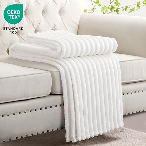 RUIKASI Kuscheldecke Flauschig Decke Weiß - 130x150cm Fleecedecke Sofadecke Couchdecke für Wohnzimmer Deko Tagesdecke Blanket, Weiche Wolldecke Warme Korddecke als Wohn- & Kuscheldecken thumbnail 4