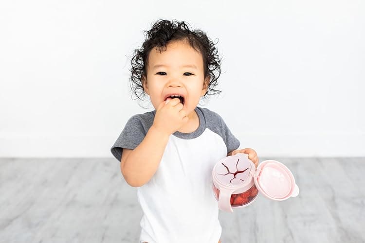 Ubbi Tweat No Spill Snack Container for Kids, BPA-Free Tritan, Toddler Snack Container, Sage & Pink thumbnail 7