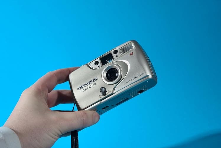 Vintage Olympus Trip AF 50 Camera With Box, Manual And Strap thumbnail 9