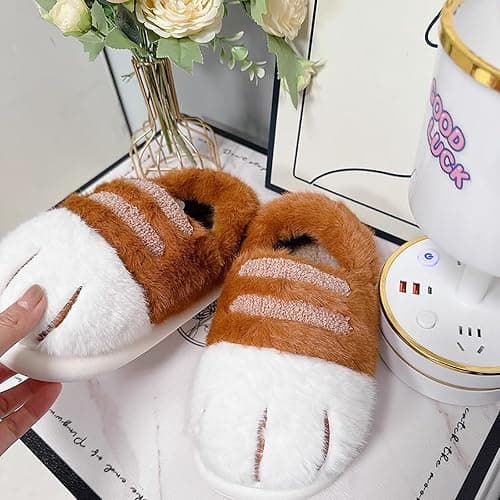 Plush cat paw slippers，non-slip soles, cozy and cute slippers thumbnail 9