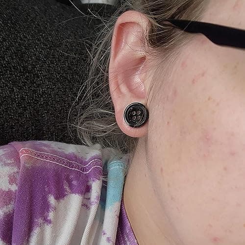 AntDear 2Pcs Acrylic Plug Gauges for Ears Women Men Black White Button Plug Earrings, Single Flared Saddle Stretching Gauge Tunnels Expanders, Four Hole Button Piercing Plugs with Rubber O-Rings 8G to 1 Inch thumbnail 3