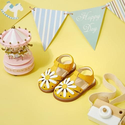 Otter MOMO Girls Open Toe Princess Flat Sandals with Comfort Sole Summer Sandals thumbnail 3