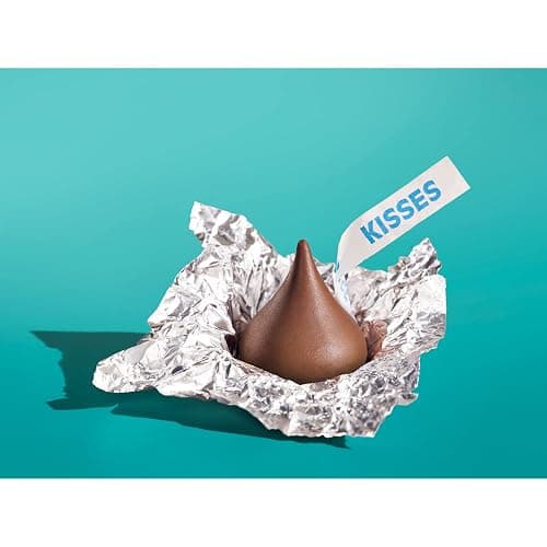 HERSHEY'S KISSES Milk Chocolate Candy Family Pack, 17.9 oz thumbnail 4